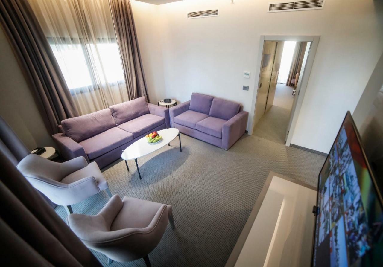 Hotel Rawsheh 51 Beirut Exterior foto